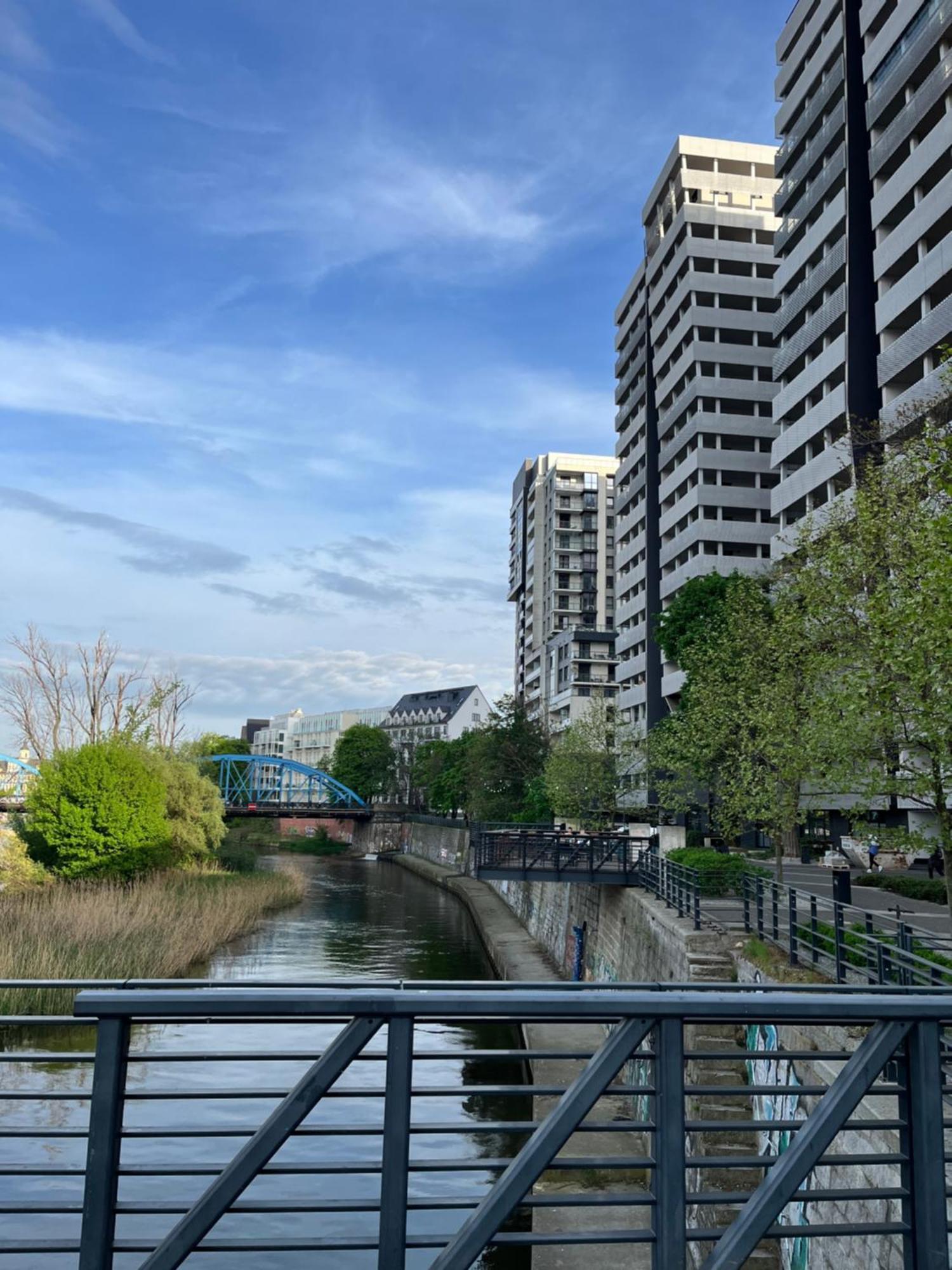 Family House By The River Odra -Panoramic Terrace - 3Room Apartment With 2 Separate Bedrooms And 2 Balconies By Wroapart-Pl- Perfect For Family & Business Stays วรอตซวาฟ ภายนอก รูปภาพ