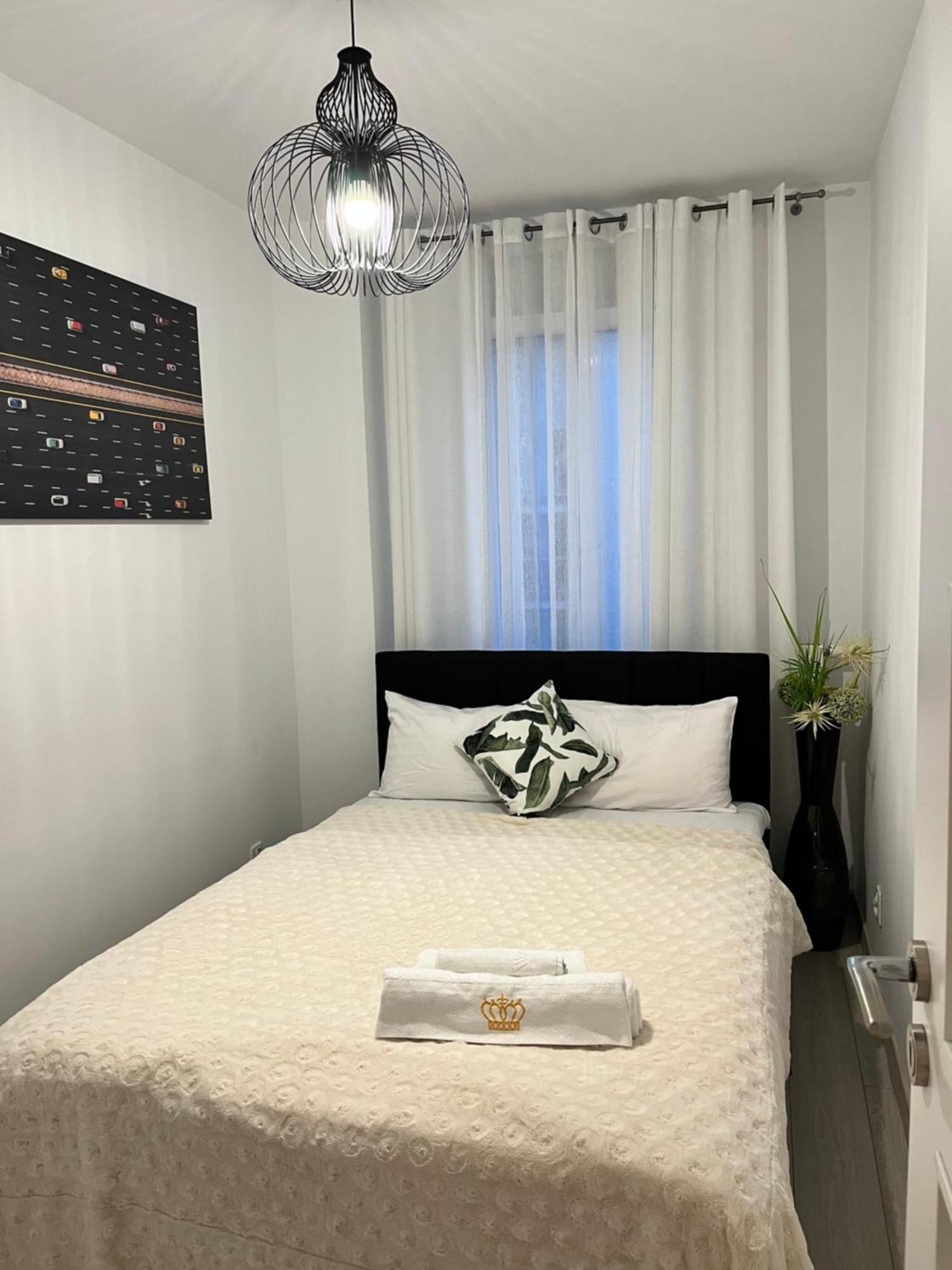 Family House By The River Odra -Panoramic Terrace - 3Room Apartment With 2 Separate Bedrooms And 2 Balconies By Wroapart-Pl- Perfect For Family & Business Stays วรอตซวาฟ ภายนอก รูปภาพ