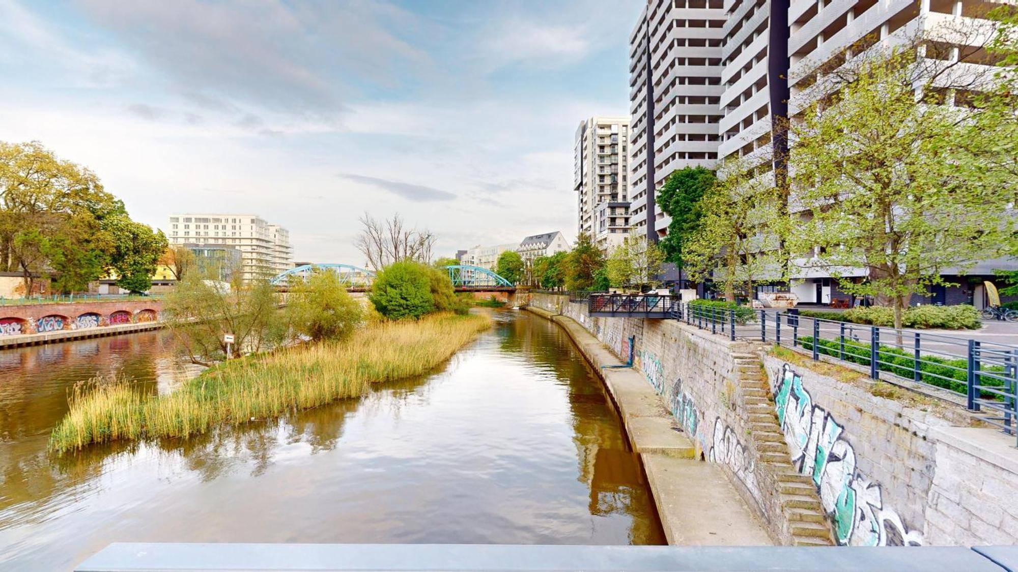 Family House By The River Odra -Panoramic Terrace - 3Room Apartment With 2 Separate Bedrooms And 2 Balconies By Wroapart-Pl- Perfect For Family & Business Stays วรอตซวาฟ ภายนอก รูปภาพ
