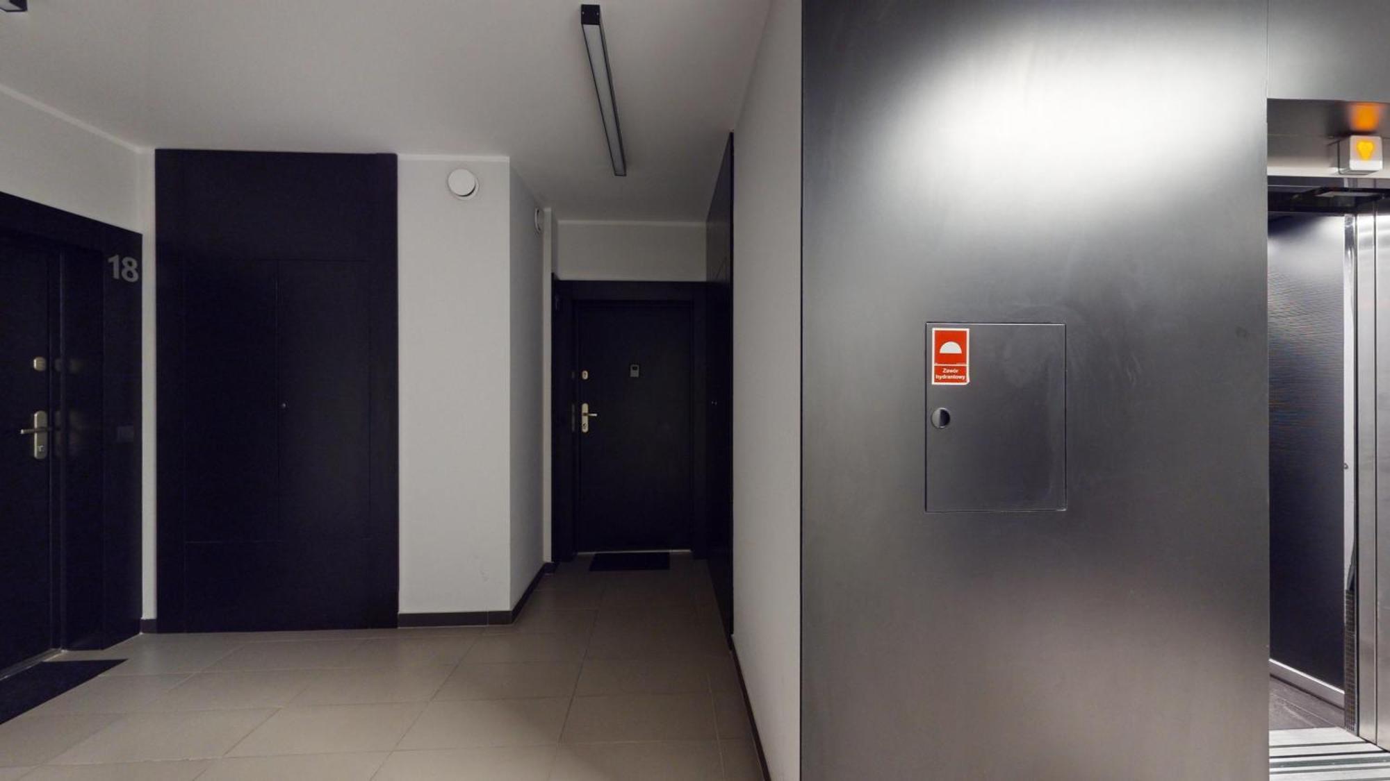 Family House By The River Odra -Panoramic Terrace - 3Room Apartment With 2 Separate Bedrooms And 2 Balconies By Wroapart-Pl- Perfect For Family & Business Stays วรอตซวาฟ ภายนอก รูปภาพ