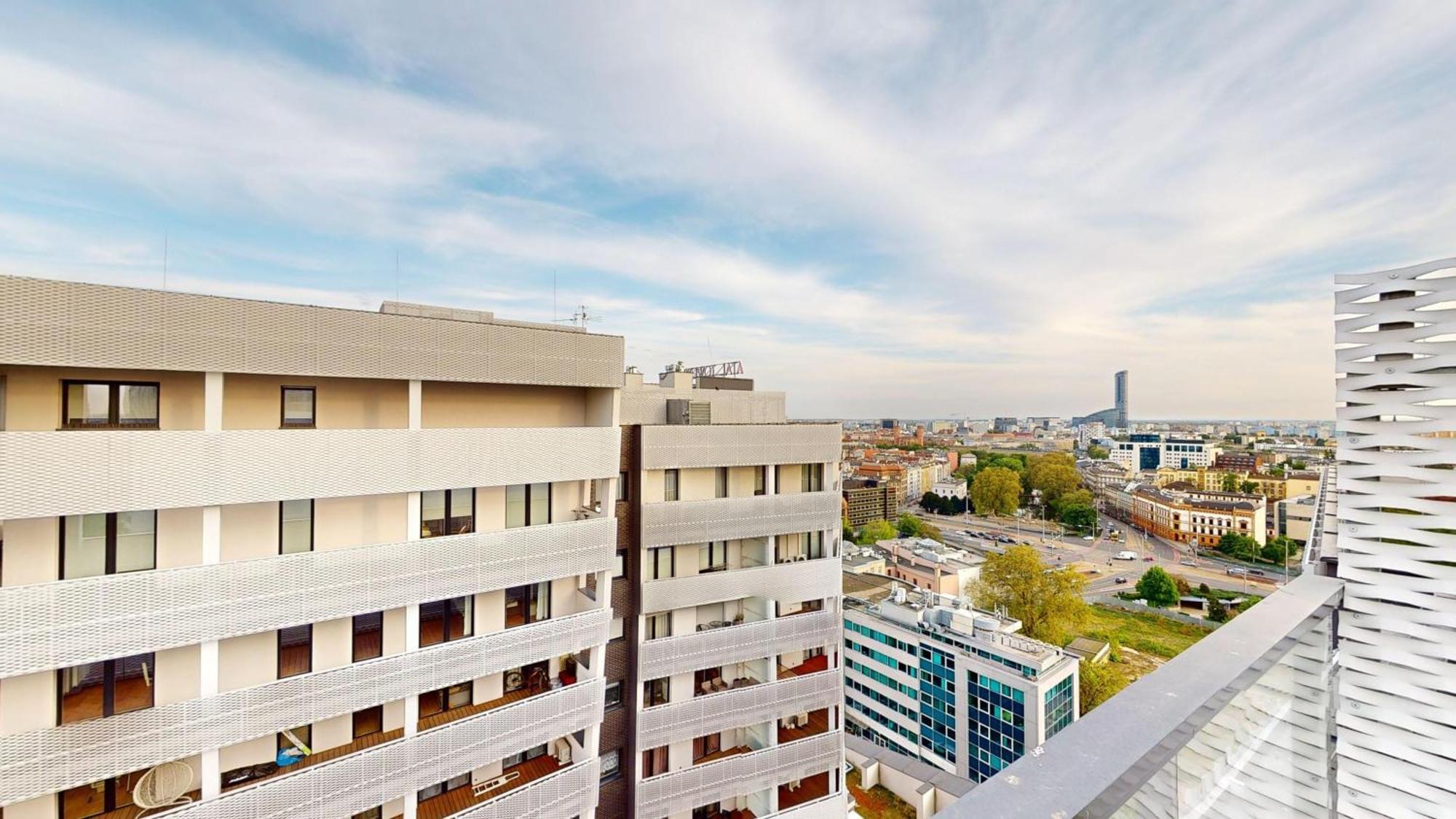 Family House By The River Odra -Panoramic Terrace - 3Room Apartment With 2 Separate Bedrooms And 2 Balconies By Wroapart-Pl- Perfect For Family & Business Stays วรอตซวาฟ ภายนอก รูปภาพ