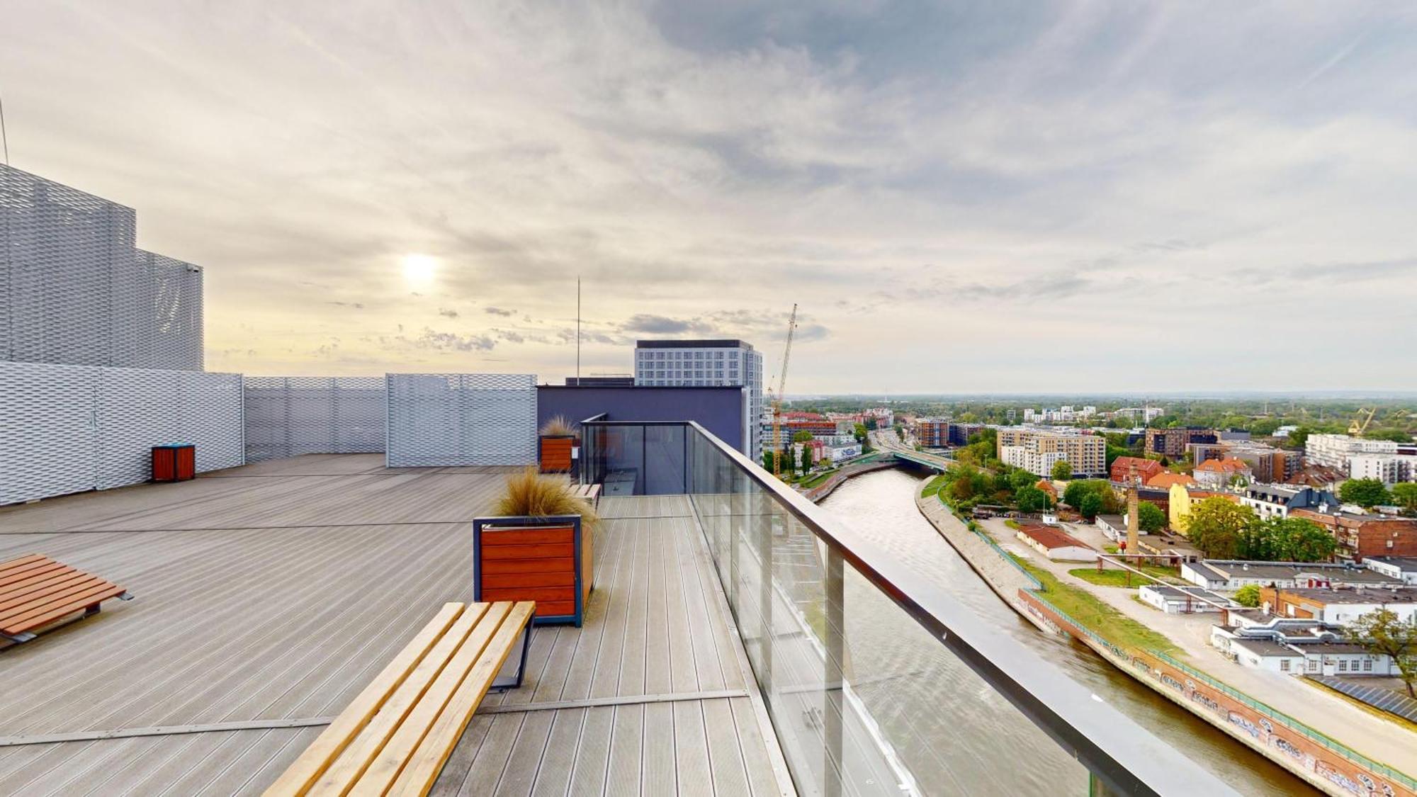 Family House By The River Odra -Panoramic Terrace - 3Room Apartment With 2 Separate Bedrooms And 2 Balconies By Wroapart-Pl- Perfect For Family & Business Stays วรอตซวาฟ ภายนอก รูปภาพ